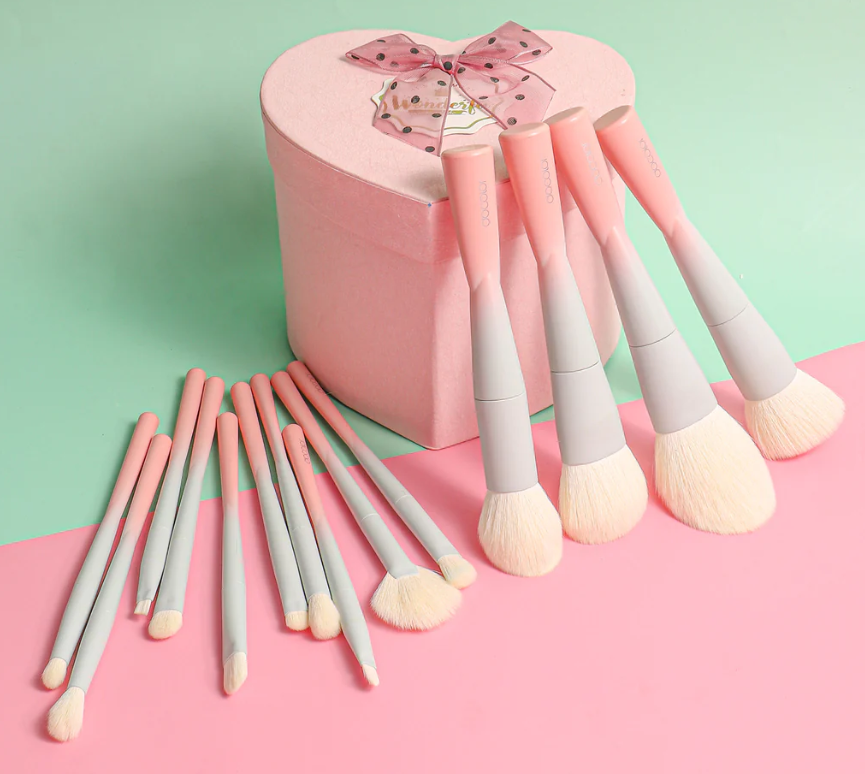 DOCOLOR SET DE 14 BROCHAS PARA MAQUILLAJE DE OJOS SMALL WAIST