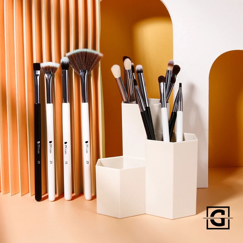 DUCARE SET DE 16 BROCHAS PARA OJOS PANDA 16
