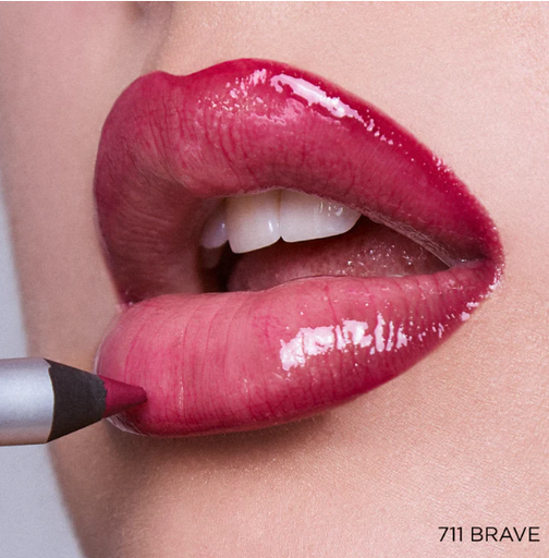 [7503049185781 LCL] ADARA DELINEADOR DE LABIOS CREAMY LONGLASTING LIP PENCIL 711 BRAVE